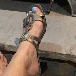 Karen Scott comfortable slip on heels